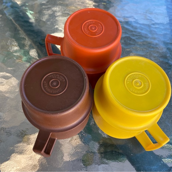 Tupperware Stacking Mugs - Picture 3 of 3